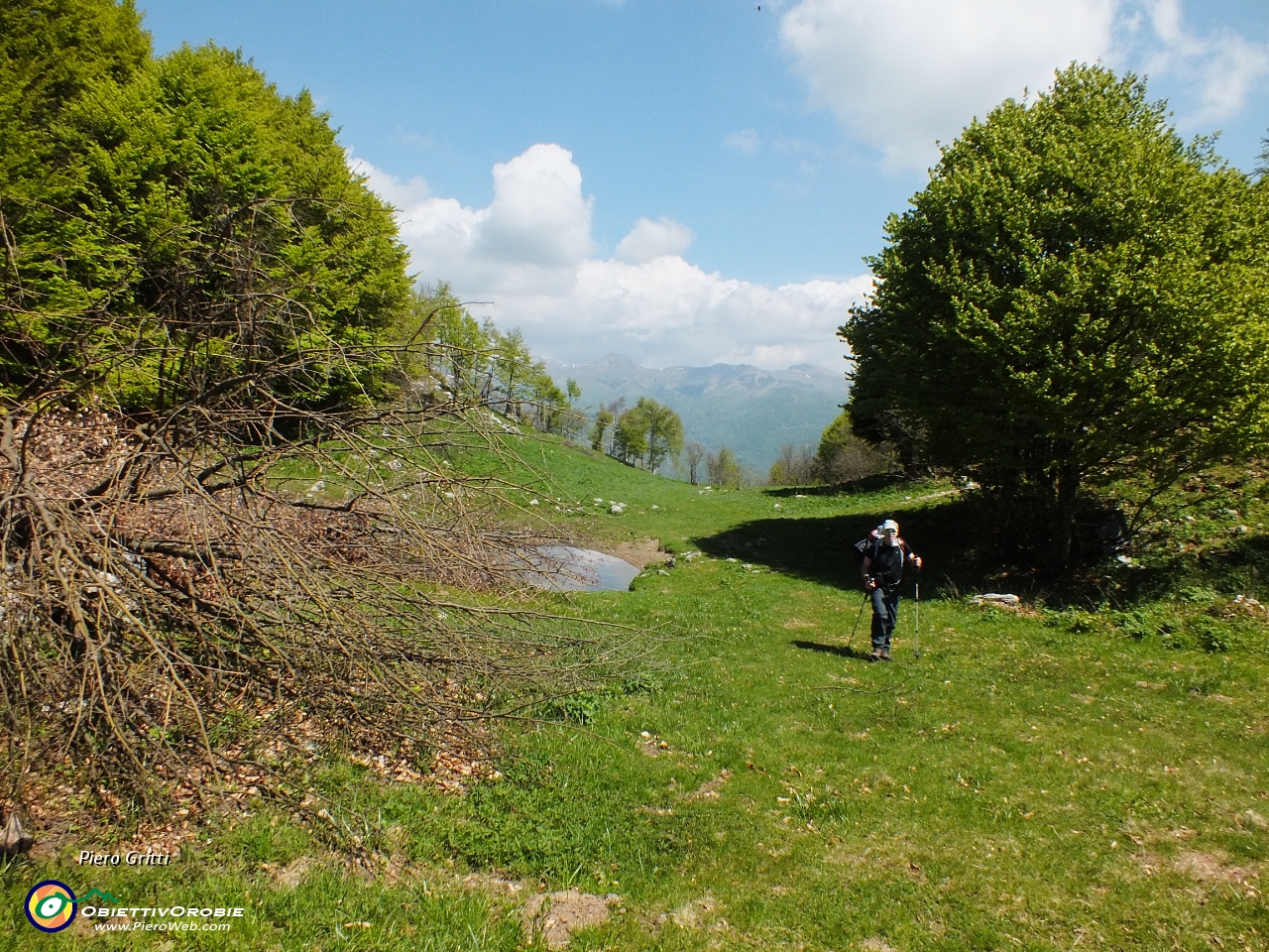 42 alla Bocchetta del Grassello (1390 m.).JPG